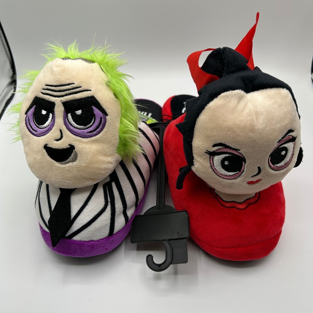 Beetlejuice Lydia Deetz Mismatched‎ Plush Slippers Its Show Time Mens 9-10 NWT